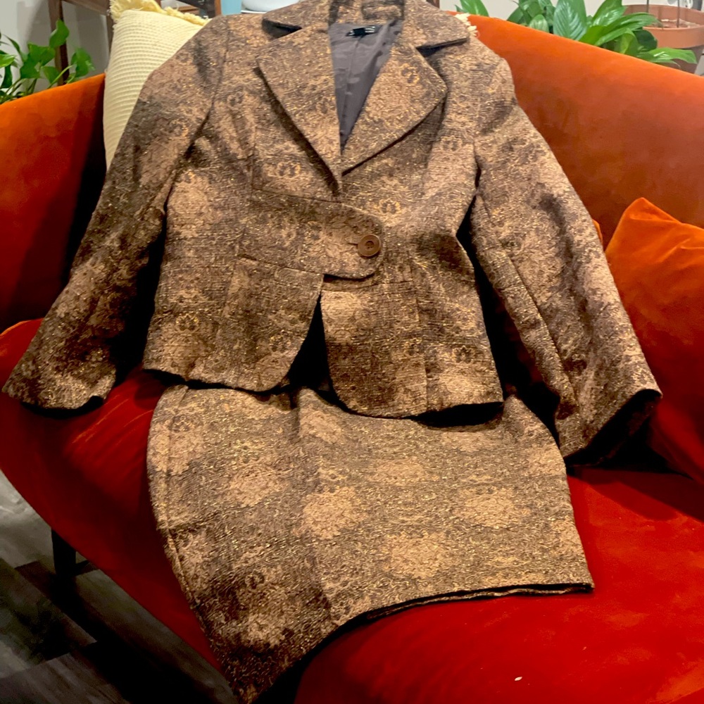 CR Brown and gold suit